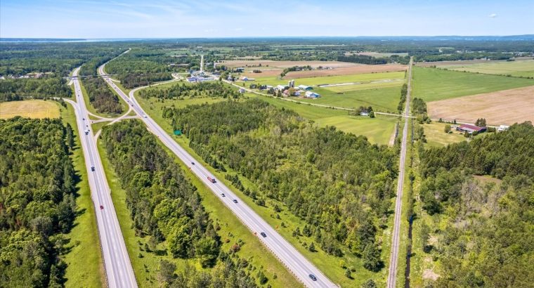 Deschambault-Grondines (Cap.-Ntl) : Terre 33 acres