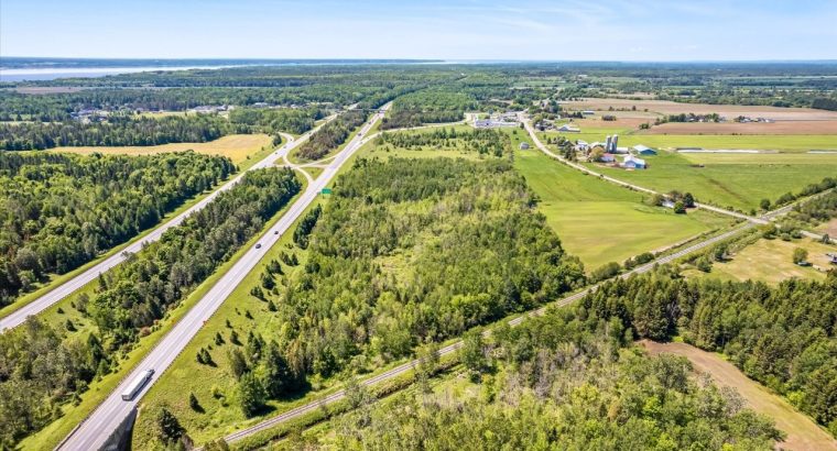 Deschambault-Grondines (Cap.-Ntl) : Terre 33 acres