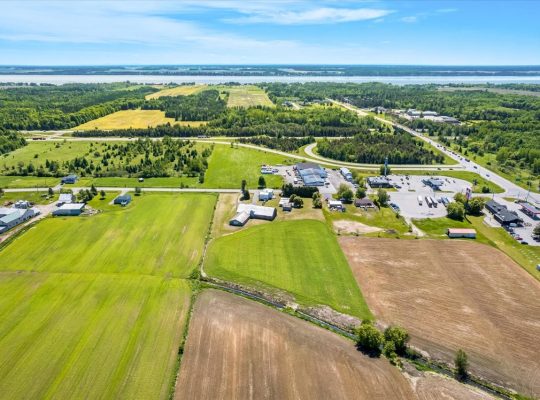 Deschambault-Grondines (Cap.-Ntl) : Terre 33 acres