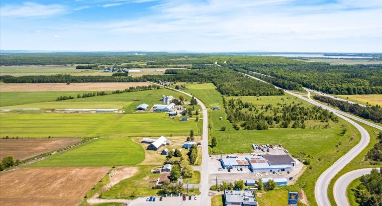 Deschambault-Grondines (Cap.-Ntl) : Terre 33 acres