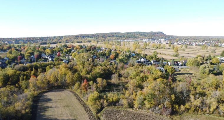 St-Basile-le-Grand (Montérégie) : Terre agricole