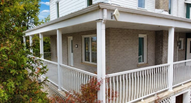 St-Camille (Estrie) : Maison Campagne 5000M2