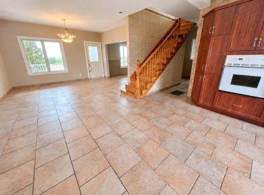 St-Camille (Estrie) : Maison Campagne 5000M2