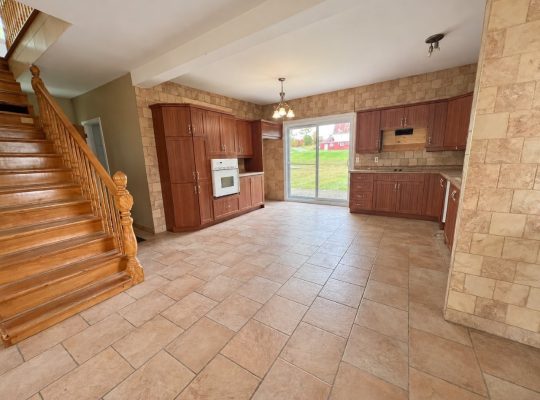 St-Camille (Estrie) : Maison Campagne 5000M2